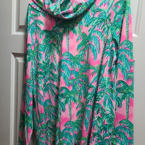 Lilly Pulitzer UPF 50 Lilshield Tropical Palm Tree Long Sleeve Shirt - Picture 5 of 6